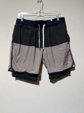 Vuori Men's Stockton Shorts 2-in-1 Lined Performance Shorts Black Army Stripe